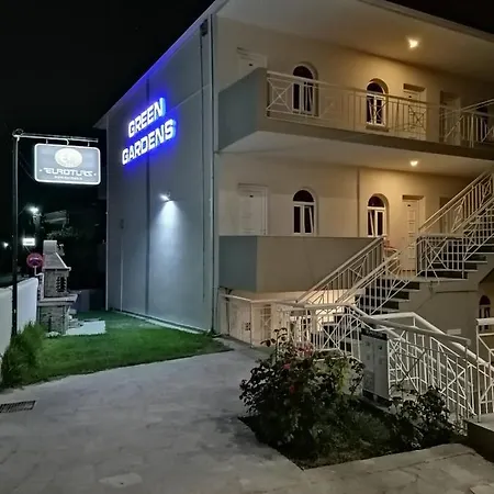 Gardens Apartmanhotel Políhrono