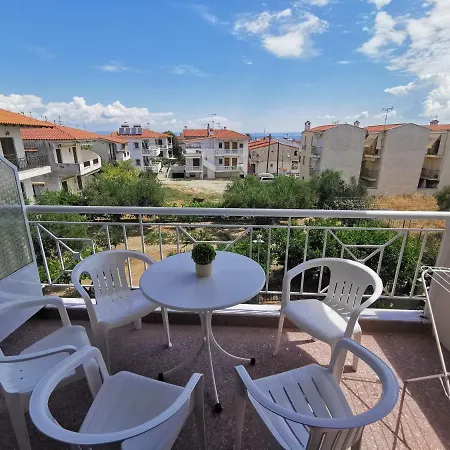 Ξενοδοχείο με διαμερίσματα Gardens 3*